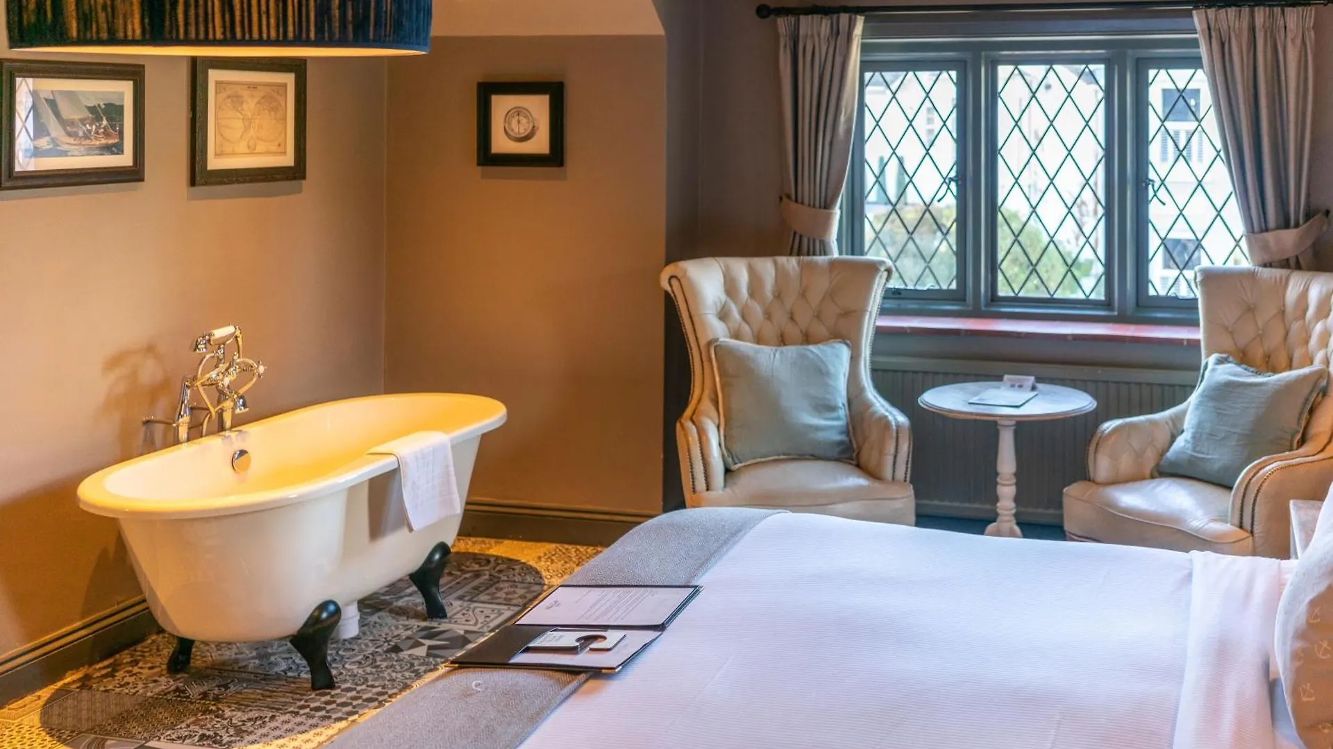 The Mayflower Lymington 4*,  United Kingdom